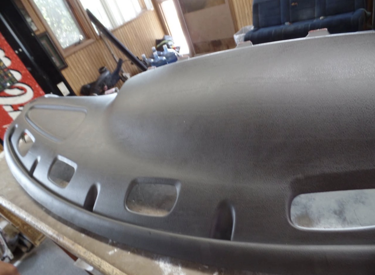 98-01 Dodge Dash Top Cover 1500,2500,3500