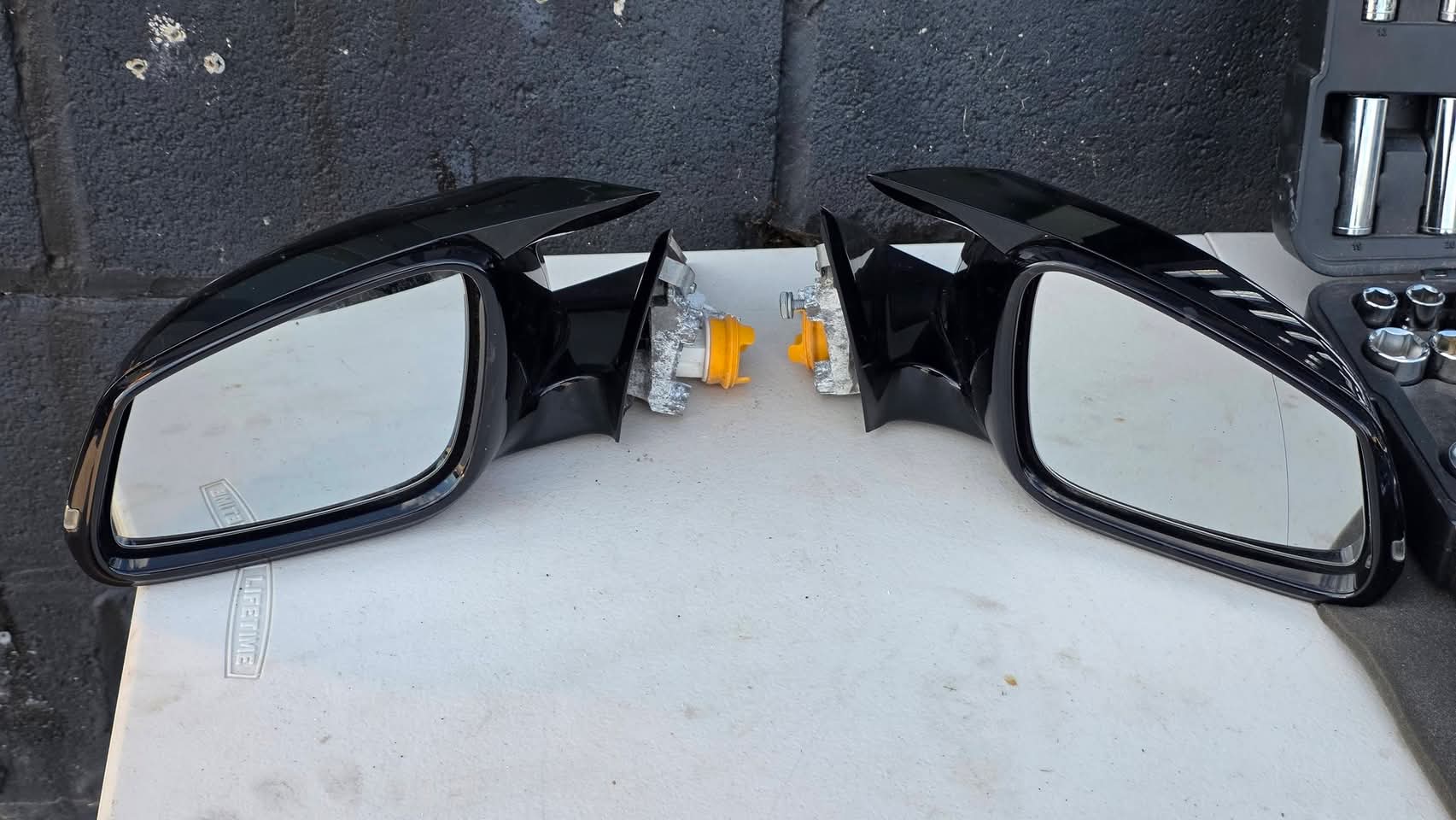BMW F30 / F31 power fold mirrors 