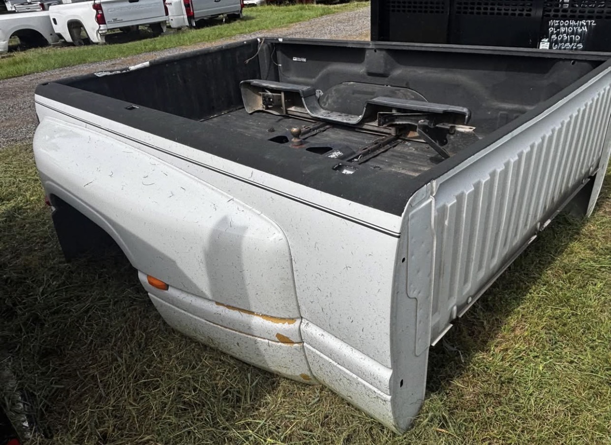 2001 Dodge 3500 Dully Bed