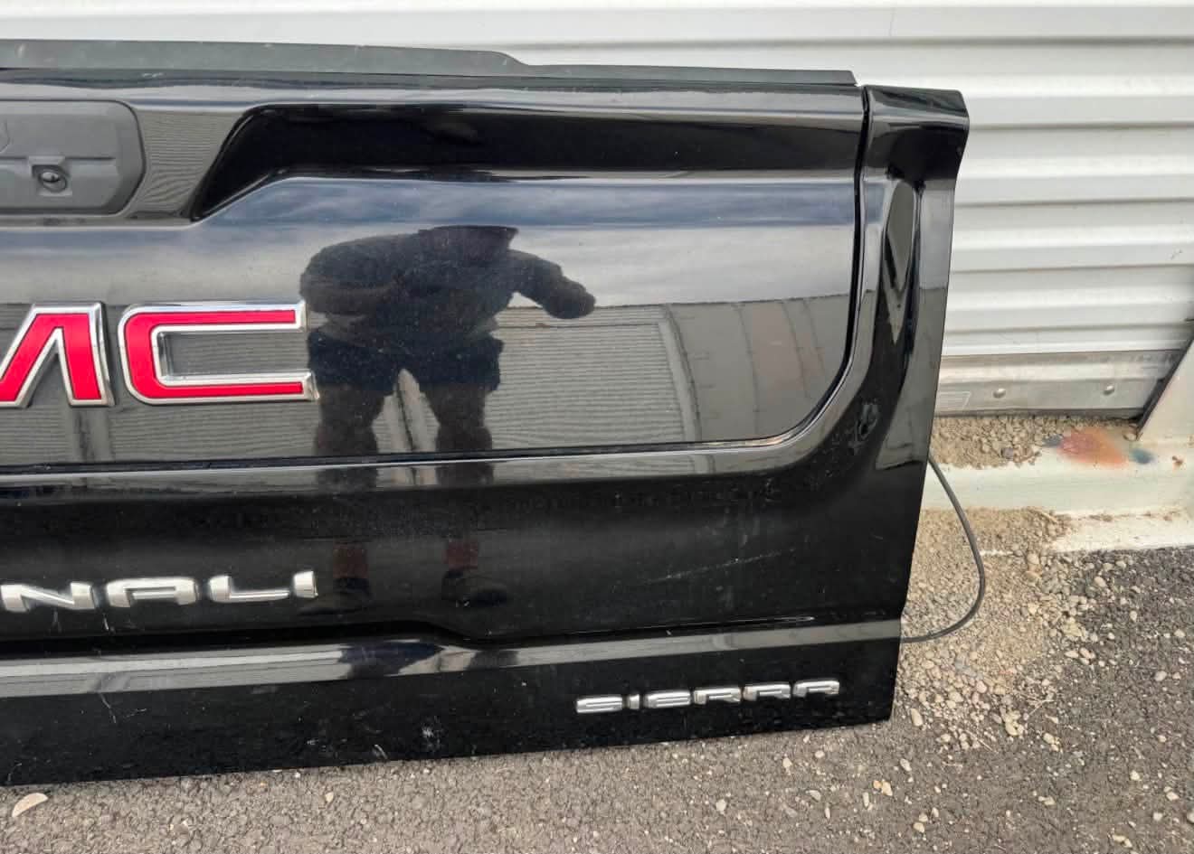 tailgate from a 2020 GMC Sierra Denali