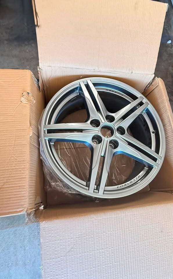 I have a 2026 Z06 Corvette wheels 