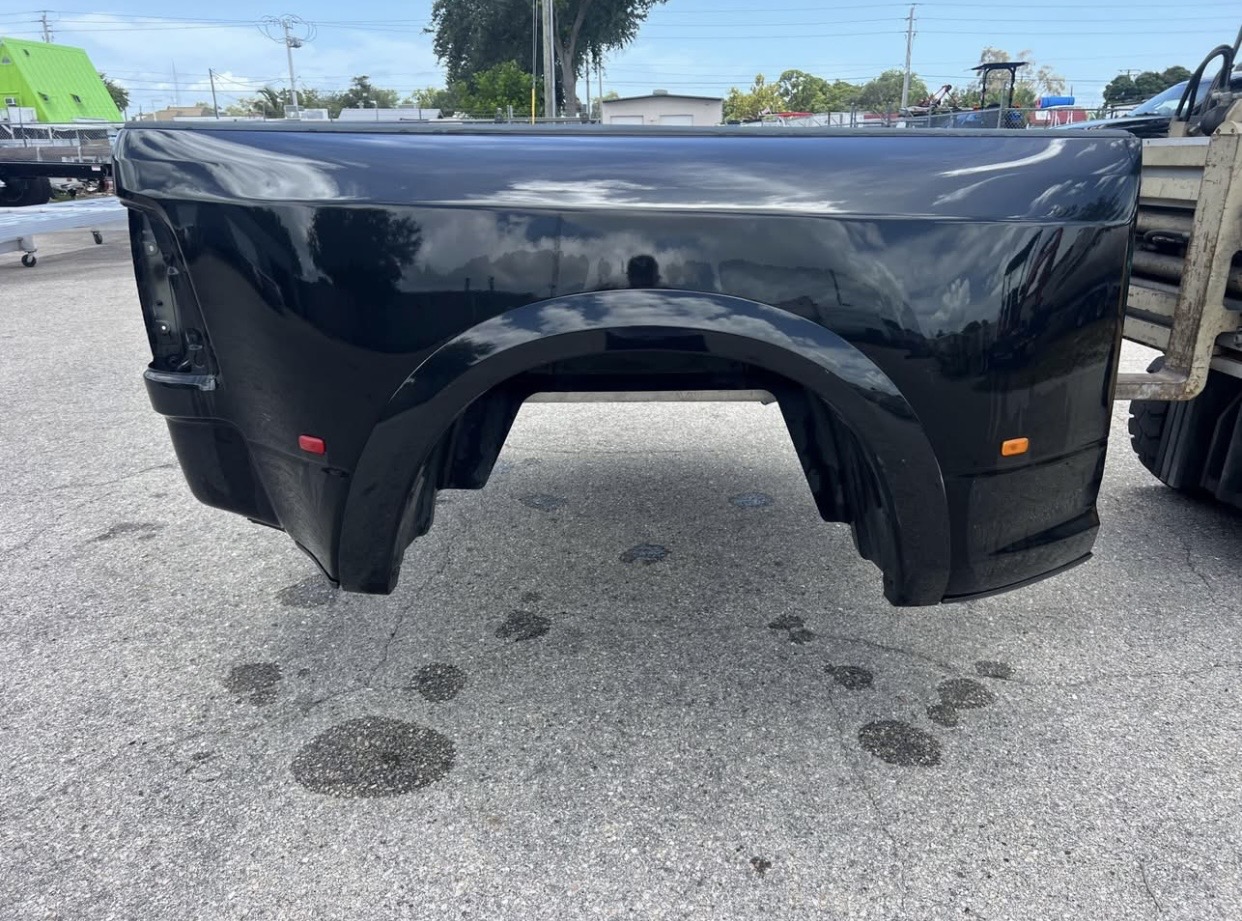 Dodge 3500 Mega 6’4 Passenger Side Bed Side