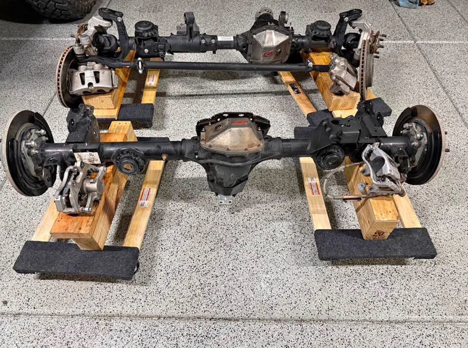2019 Wrangler Rubicon JL Dana 44's axles with