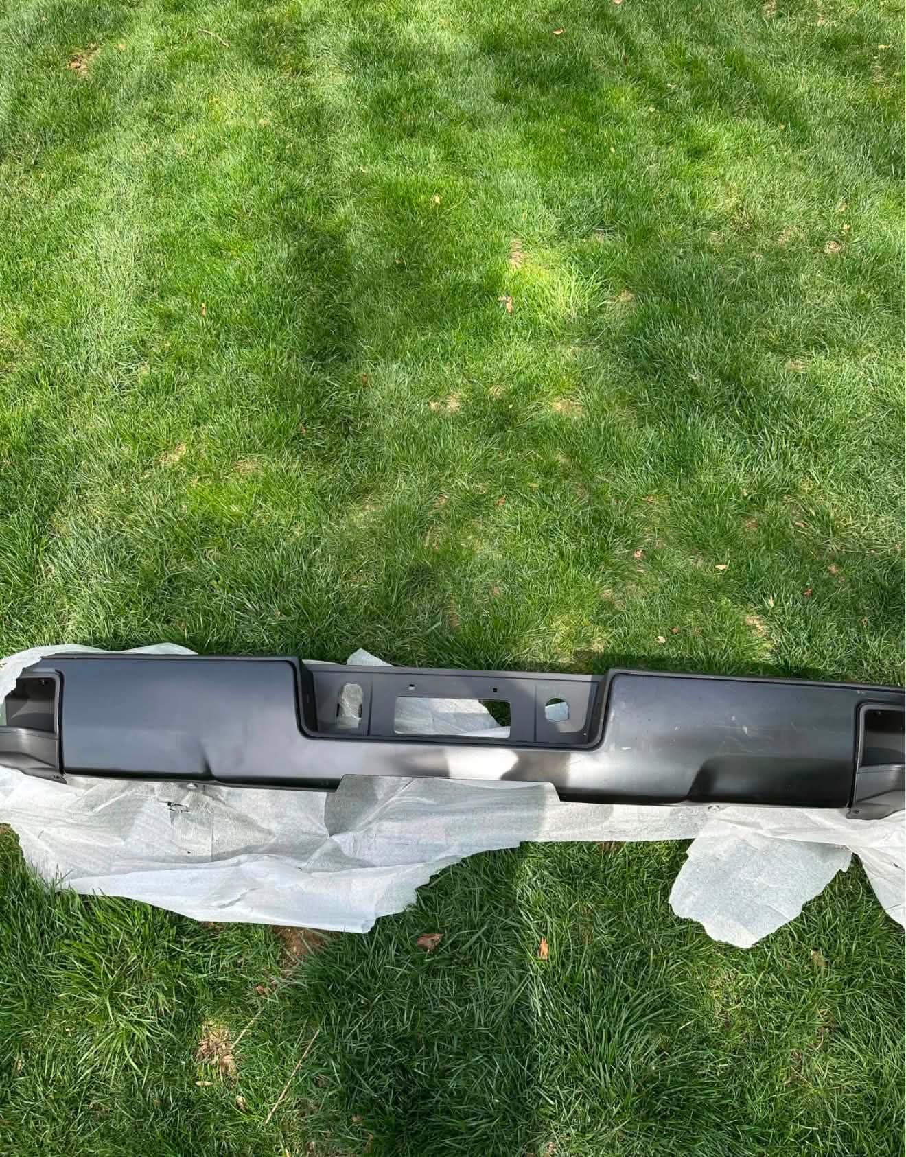 Replacement 2018 GMC Sierra 1500 - Step Bumper, With Corner Step. 